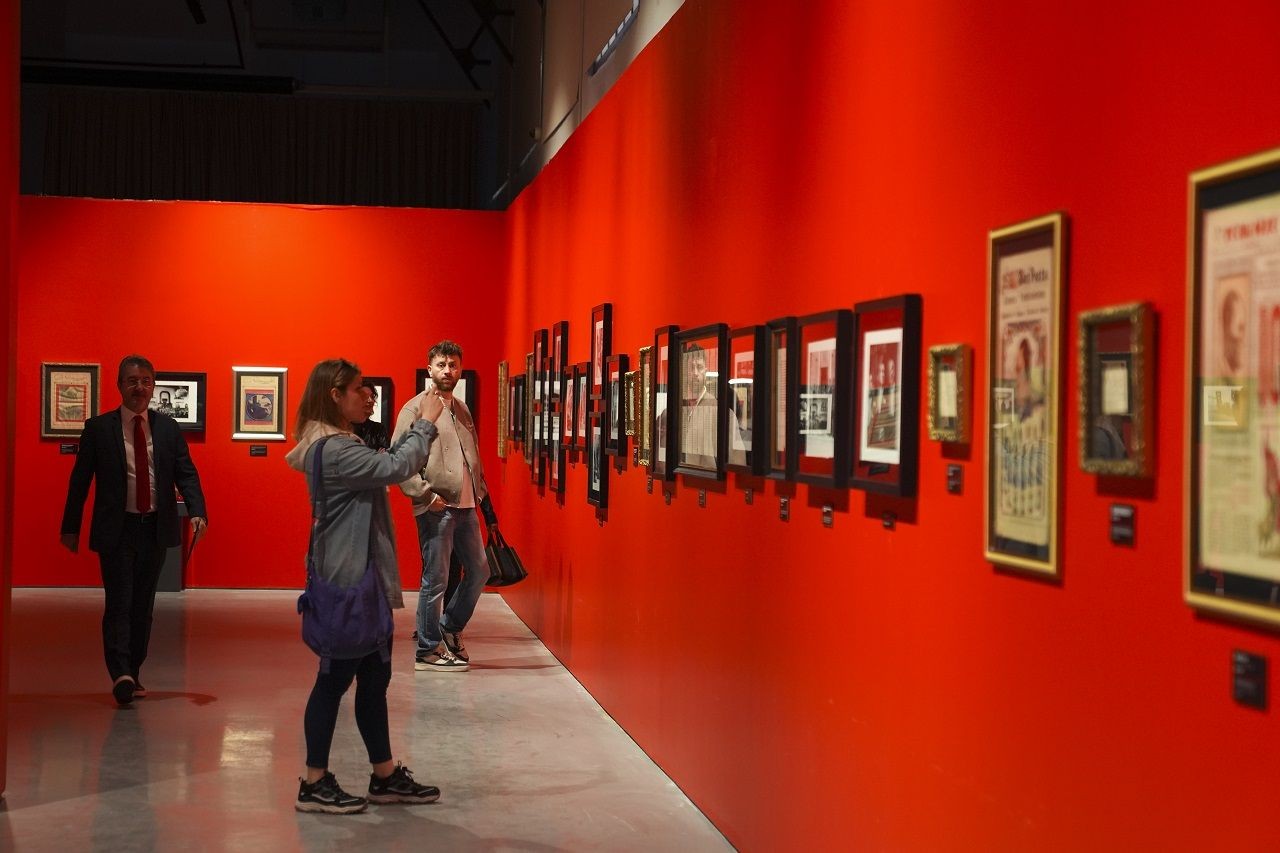 "Karanlıkta Akan Bir Yıldız: Mustafa Kemal Atatürk" sergisi İstanbul'da kapılarını açtı - Resim: 3