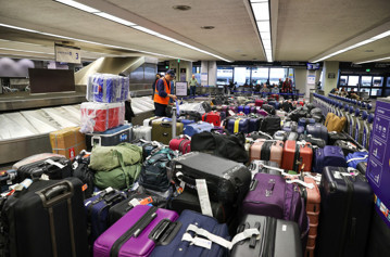 ABD'de uçuşlar kar fırtınası sebebiyle iptal ediliyor - Resim : 1