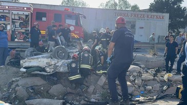 Kocaeli'nde korkunç kaza! Çok sayıda ölü ve yaralı var