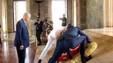 Erdoğan'dan YAŞ öncesi Anıtkabir ziyaretinde 'Kutupbaşı Türkiye' mesajı