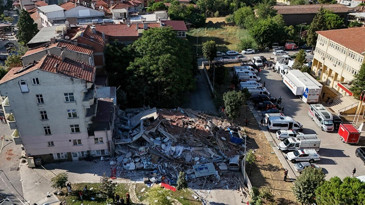 Balıkesir beşik gibi sallanıyor! 879 artçı sarsıntı oldu