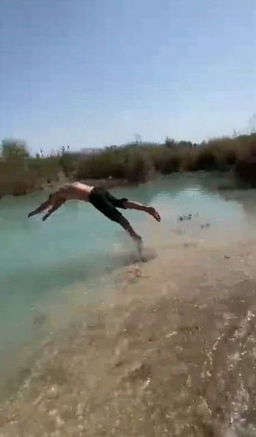 Gölete balıklama atlayan 16 yaşındaki genç hayatını kaybetti: O anlar cep telefonu kamerasına yansıdı - Resim : 3