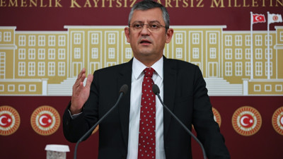 CHP'li Özel, TÜRK-İŞ'in asgari ücret başlangıç rakamını değerlendirdi
