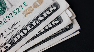 Özel sektörün yurt dışı kredi borcu 7.5 milyar dolar azaldı