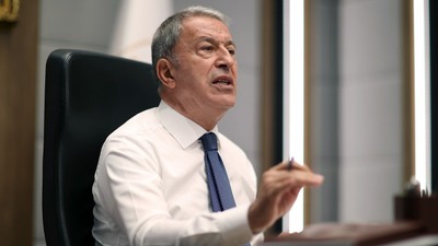 Bakan Akar: İsveç'i derhal tedbir almaya davet ediyoruz