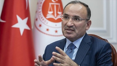 Bakan Bozdağ: Terör eylemine müsaade eden İsveç Hükümeti'ni kınıyorum
