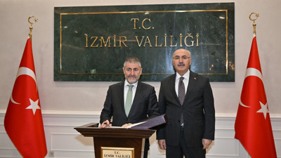 Bakan Nebati, İzmir Valiliği'ni ziyaret etti