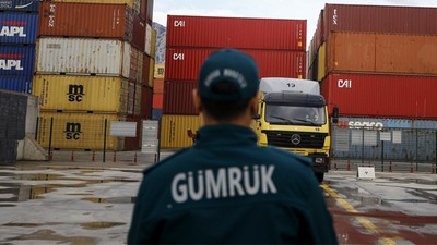 Kara taşıtlarının ülkeye girişinde yeni gümrük açıldı
