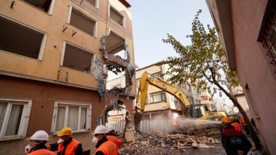 İsmetpaşa Mahallesi’nde yıkımlar başladı