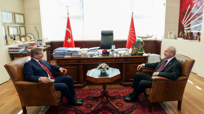 CHP lideri Kılıçdaroğlu, Ahmet Davutoğlu ile bir araya geldi