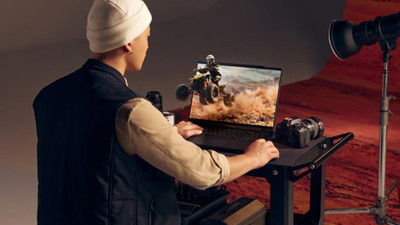 Dünyanın ilk gözlüksüz 3D OLED teknolojisi ASUS'tan