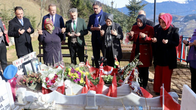 AK Parti'li Belgin Uygur'dan şehit Eren Bülbül'ün kabrine ziyaret