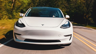 Tesla bugün satışa çıktı