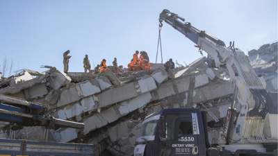 Koç Topluluğu: Eğitimli ve donanımlı 420 Koç çalışanı deprem bölgesinde