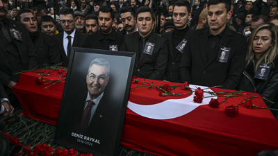 Deniz Baykal son yolculuğuna uğurlanıyor