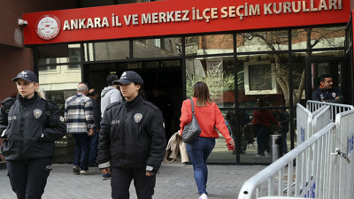 Cumhurbaşkanı adayları için imza verme işlemi yarın sona erecek