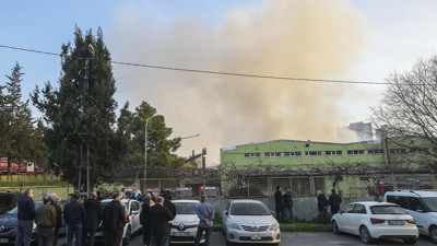 İstanbul'da büyük yangın: Dumanlar 3 ilçeden görüldü