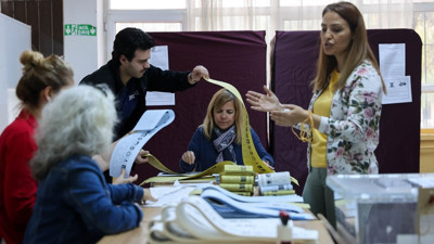 Milyonlar sandıkta... Yurttan seçim manzaraları...