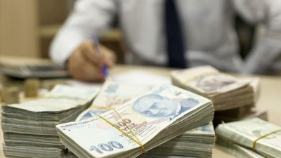 İhtiyaç kredisinde son durum: 100 bin TL, 12 ay vade! Cebinizden 19 bin TL fazla çıkabilir
