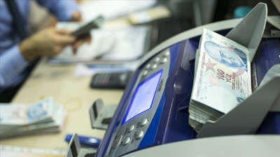 KKM ve katılma hesaplarındaki sınırlı d&uuml;ş&uuml;ş s&uuml;r&uuml;yor