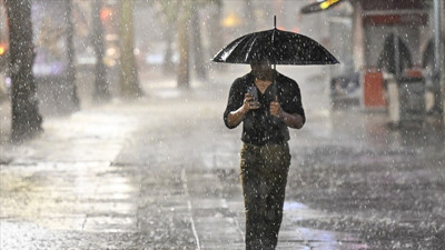 Meteorolojiden İstanbul için gök gürültülü sağanak uyarısı