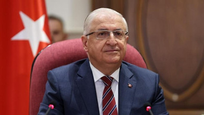 Son dakika: Bakan Güler'den Yunan Bakan'a F-35 yanıtı... 'Turistik gezi için bekliyoruz'