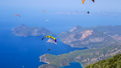 Yamaç paraşütü sevenler bu yıl da Fethiye'yi tercih etti