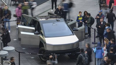 Cybertruck ilgi odağı oldu
