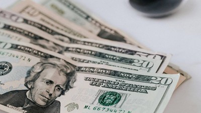 Dolar/TL'den günün ilk rakamları