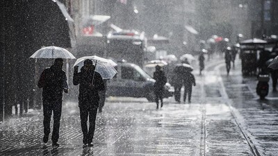 Meteoroloji'den İstanbul dahil birçok il için sağanak uyarısı