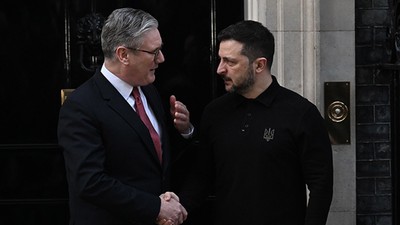 Zelenski ve Starmer, Roma'da görüştü