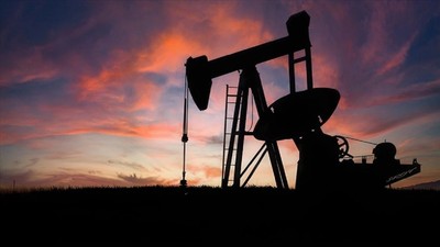ABD’de petrol stokları sürpriz şekilde azaldı