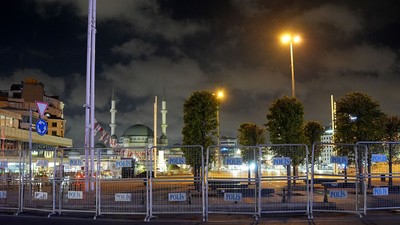 İstanbul'da bazı yollar trafiğe kapatıldı