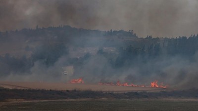 Kudüs ile Tel Aviv arasındaki yangından 12 bin dönüme yakın alan etkilendi