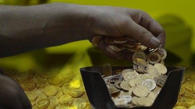 Altın haftayı düşüşle tamamladı
