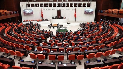 Sırrı Süreyya Önder’in vefatıyla Meclis’teki vekil sayısı 592 oldu
