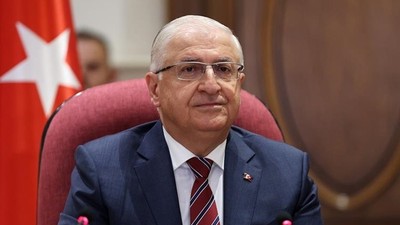 Bakan Güler, Kamerun'a gitti