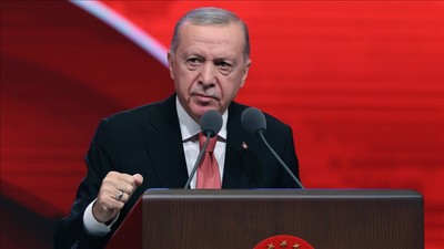 Erdoğan: Eline mikrofon alıp sokağa çıkan herkes gazeteci değildir