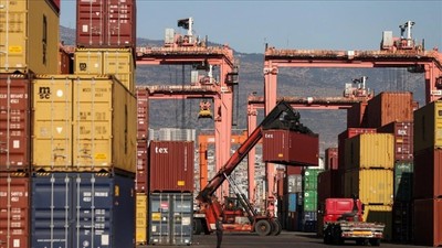 Çinli üreticiler ABD gümrük vergilerinden düşük beyanla kaçıyor!
