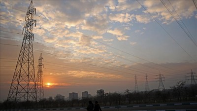 İran'da enerji krizi: Devlet daireleri tatil edildi!