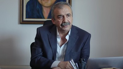 Sırrı Süreyya Önder'in rol aldığı son filmin fragmanı yayımlandı