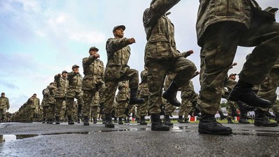 Askerlik 3 aya mı düşüyor? Askerlik süresi düşecek mi?