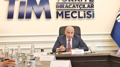 “Enflasyon yüzde 15’e inerken sanayi yarı yarıya küçülecek”