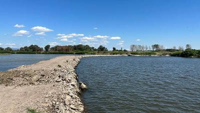 Edirne’de deniz suyuna karşı önlem: Meriç Nehri’ne set çekildi