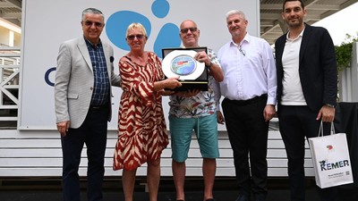 30 yıldır tatillerini Antalya Kemer'de yapıyorlar