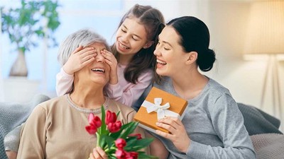 BUGÜN ANNELER GÜNÜ MÜ? 11 Mayıs pazar Anneler Günü mü?