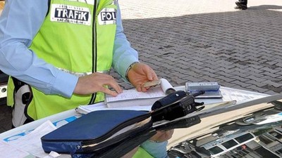 On yıldır garajda bekleyen otomobile trafik cezası