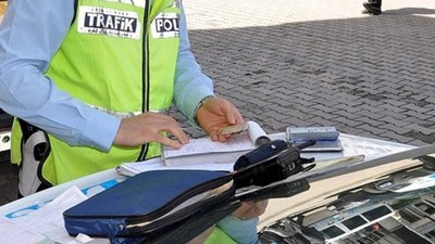 10 yıldır garajda bekleyen araca ceza yazılmıştı: Olayın aslı belli oldu
