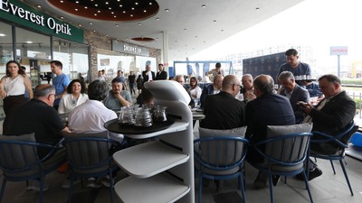 Balıkesir’de bir ilk: Servis robotlarıyla hizmet veren kafe açılıyor