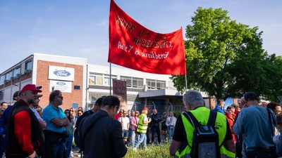 Ford'un Avrupa'daki merkezinde işçiler greve başladı!